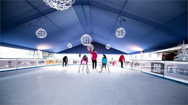 Patinoire extérieure de Morgins