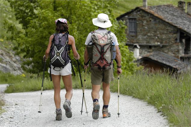 Couple de randonneur à Sainte Foy - Philippe Royer