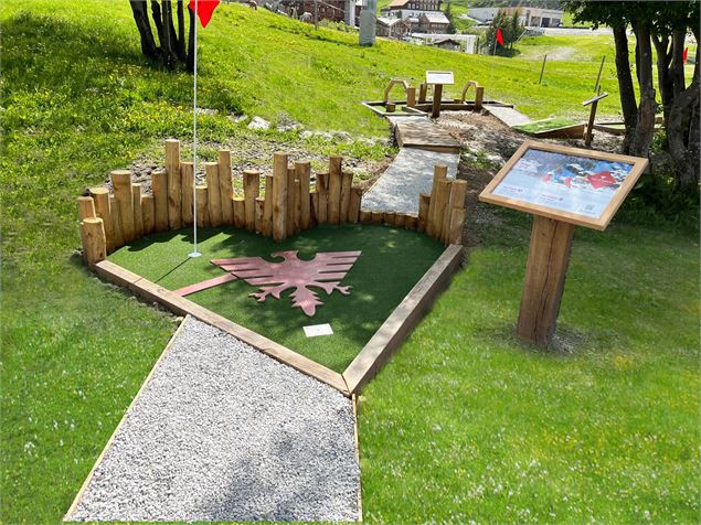 Parcours en coeur - Mini golf en été de Val d'Isère - Christophe Lavaut