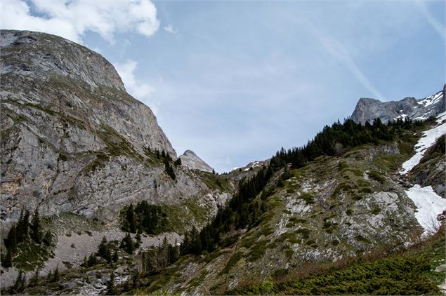 Vue depuis le cirque de l'Arcelin - Office de tourisme