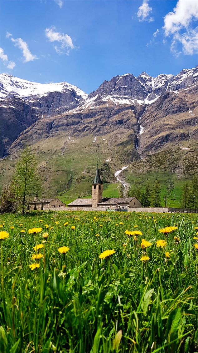 Eglise de Bessans depuis le sentier nature - OTHMV - B.Filliol