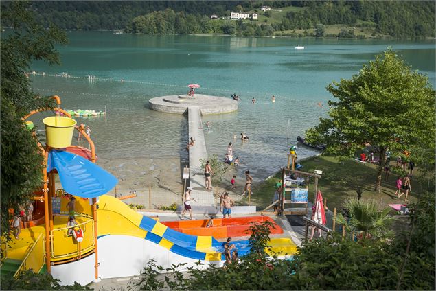 Saint Alban plage et son parc aquatique - A.Cottarel pour OT PLA