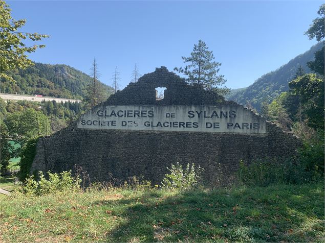 Le sentier des Glacières - Maxime Michel