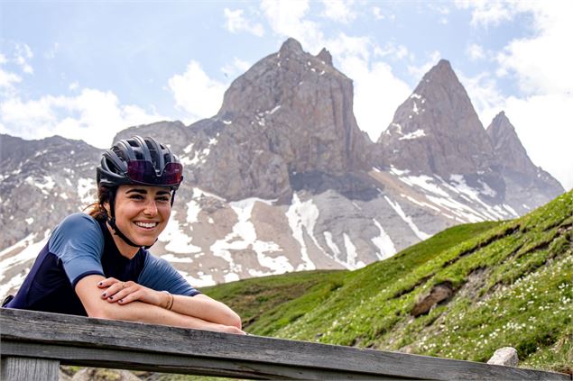 Vue sur les Aiguilles d'Arves - OTICœurdemaurienne