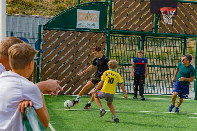 Tournoi de foot au city stade - Corbier Tourisme
