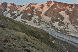 Coucher de soleil sur le glacier