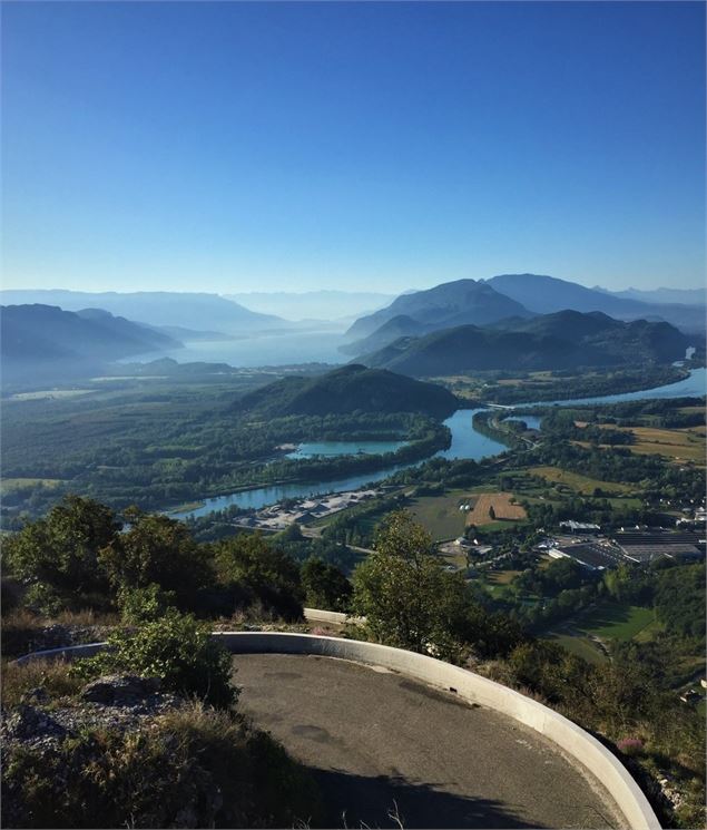 Vue depuis les lacets du Grand Colombier - M.Ballet