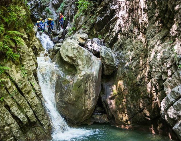 cascade naturelle - Timothée Nalet OT Sources lac Annecy