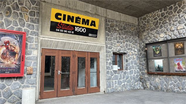 Extérieur du Cinéma de Flaine - OT Flaine-Candice Genard