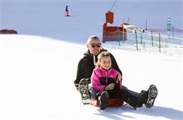 Descente en luge en hiver - VTLPHOTOGRAPHY