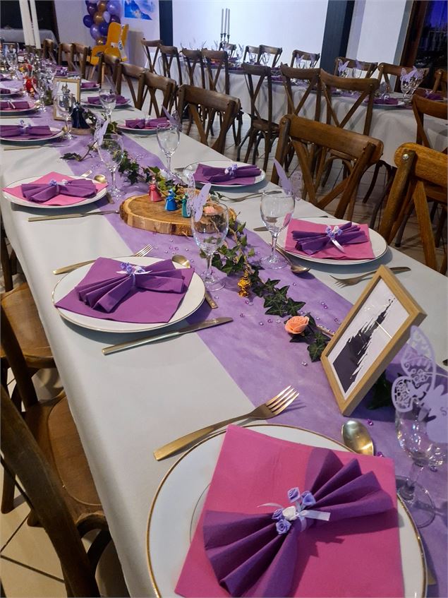 Tables dressées - Le Domaine des Dombes