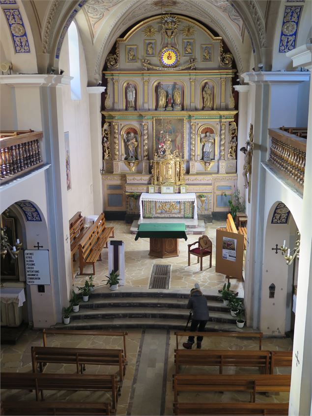 Intérieur et retable de l'église d'Arêches - Fondation Facim (Marie Colliot-Thélène)