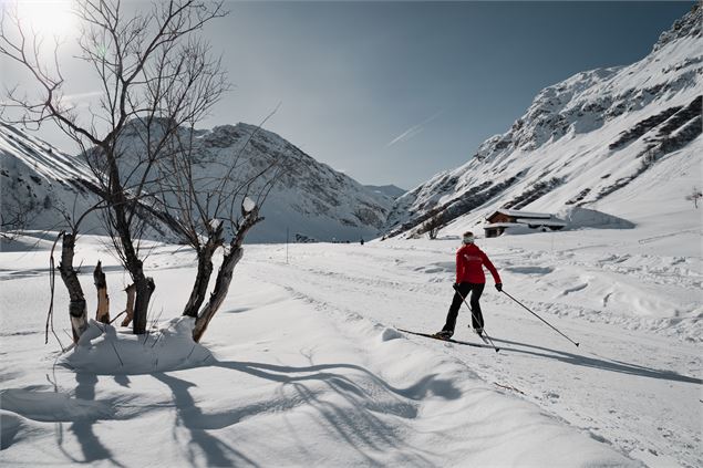 Cession ski de fond entre amies dans la Vallée du Manchet à Val d'Isère - Yann Allegre