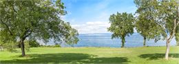 Vue depuis le parc du Pré Cottin - Destination Léman - C.Haas
