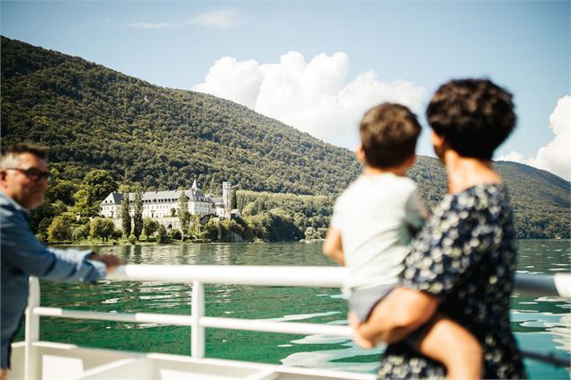 croisiereaixlesbainsrivieradesalpescompagniedesbateaux - Baptiste Dulac