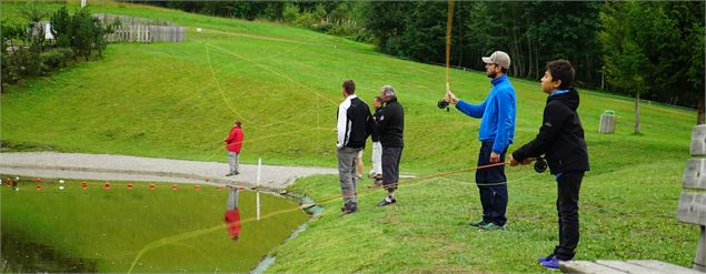 Pêche au lac du Plan du Rocher - Les Gets tourisme