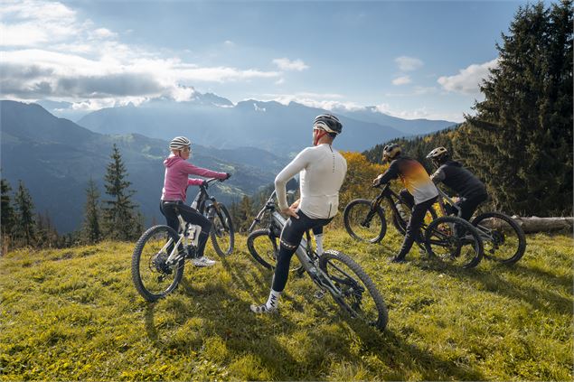 Les Corbassières - Itinéraire VTT_Manigod - Tristan Shu