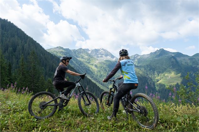 Sortie VTT avec vue sur le Grand Mont - OTAB