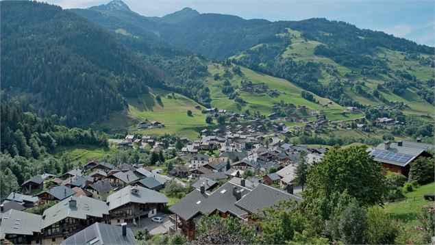 Vue sur Arêches - OTAB_Paloma Sriby
