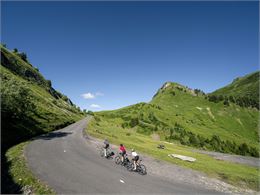 Concentré de cols alpins – itinéraire cyclo_Annecy - Tristan Shu - Annecy Mountains
