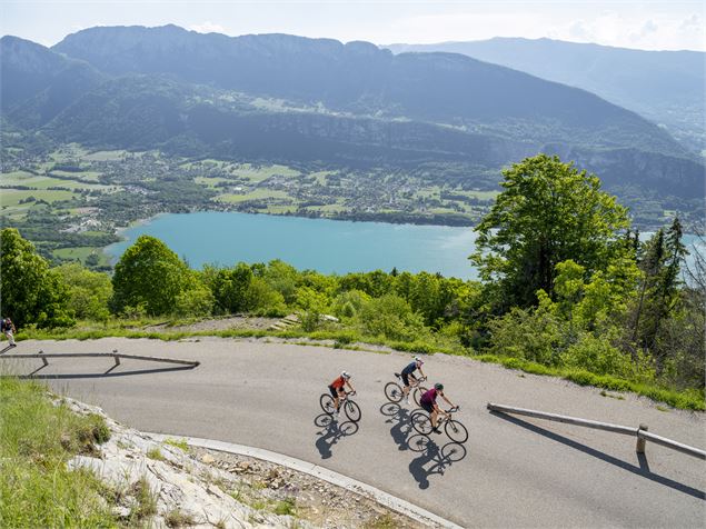 La panoramique du lac - itinéraire cyclo_Annecy - Tristan Shu - Annecy Mountains