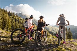 Panoramique du Crêt du Merle - Itinéraire VTT Cross-Country N°50