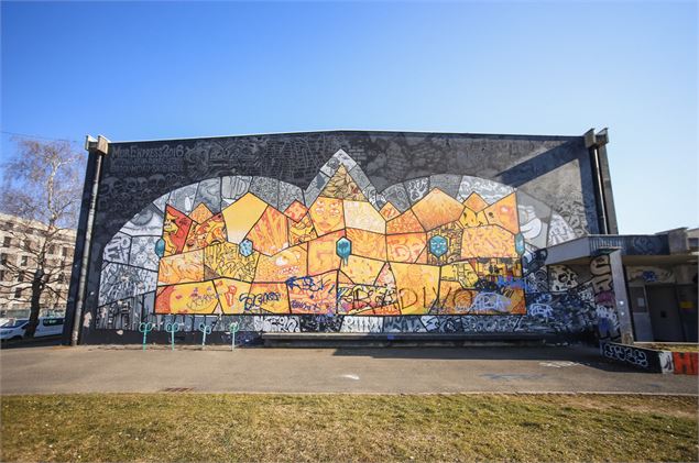 Gymnase du Léman - Street art_Saint-Julien-en-Genevois - OT Monts du Genevois - A.Modylevskaia