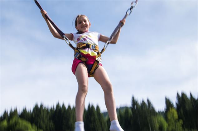Trampoline Accro Bungee : JIM La Sambuy_Faverges-Seythenex - Peignée verticale
