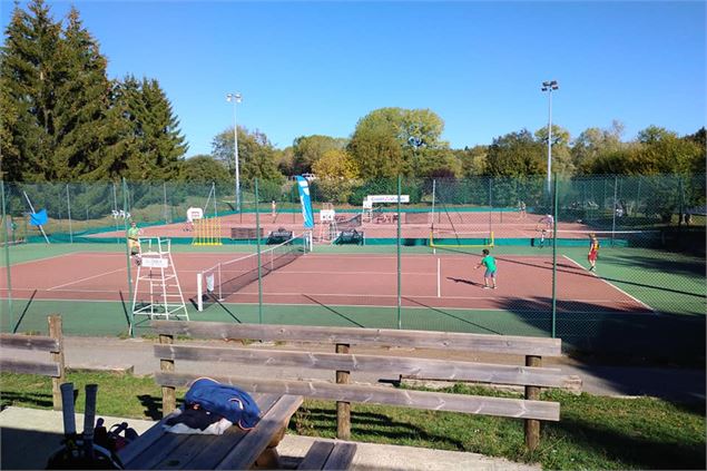 Terrain de tennis - TC Cruseilles