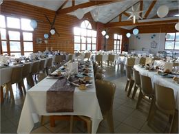 Intérieur de la salle des fêtes - mairie Cuvat