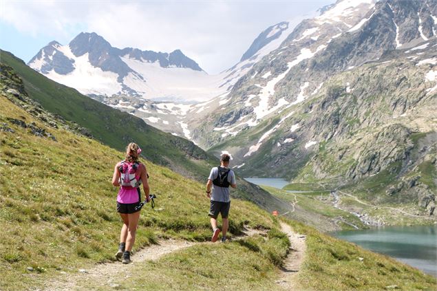 Trail face au glacier de Saint Sorlin - © OT Saint Sorlin d'Arves - V Bellot-Mauroz