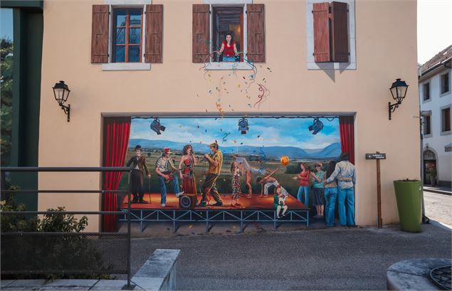 Trompe l'oeil - Street art_Saint-Julien-en-Genevois - OT Monts du Genevois - A.Modylevskaia