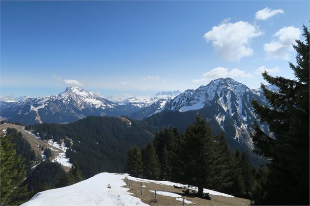 Mont de Grange, Dents du Midi et Pic de la Corne - Victor Demilly / Vallée d'Aulps Tourisme