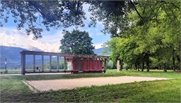 Terrain de pétanque de la plage_Passy - Aline Perrier
