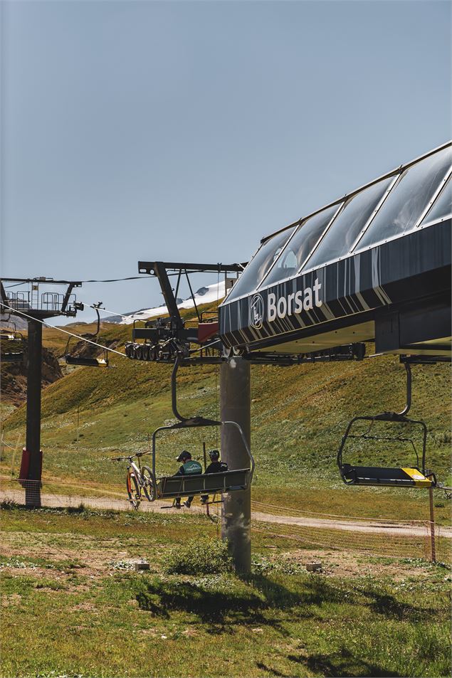 Terrasse panoramique Borsat_Val-d'Isère - Val d'Isère Téléphériques - Maxime Bouclier