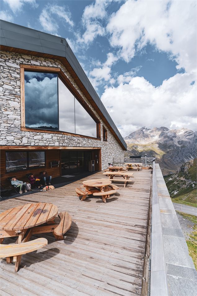 Terrasse panoramique du Lounge_Val-d'Isère - Val d'Isère Téléphériques - Maxime Bouclier