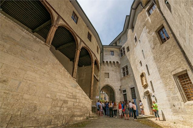 Entrée du musée - C. Haas - Grand Chambéry Alpes Tourisme
