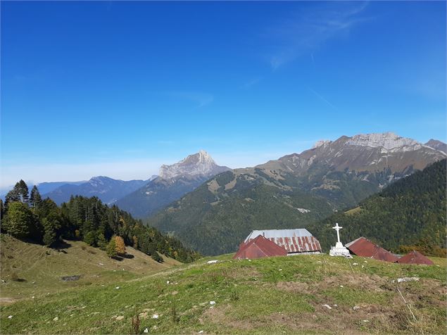 Vue sur les chalets Bottier - Elora Sepulcri