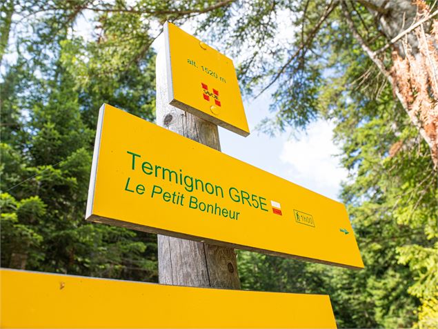 Panneau indication rencontré sur le sentier - OTHMV - D. Cuvelier