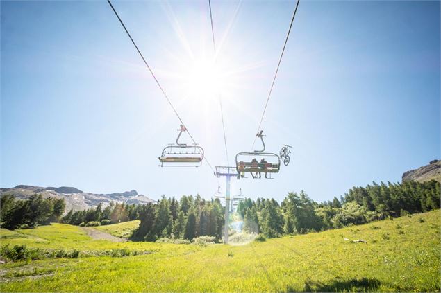Remontées mécaniques de Val Cenis en été - OTHMV - J. Cathala