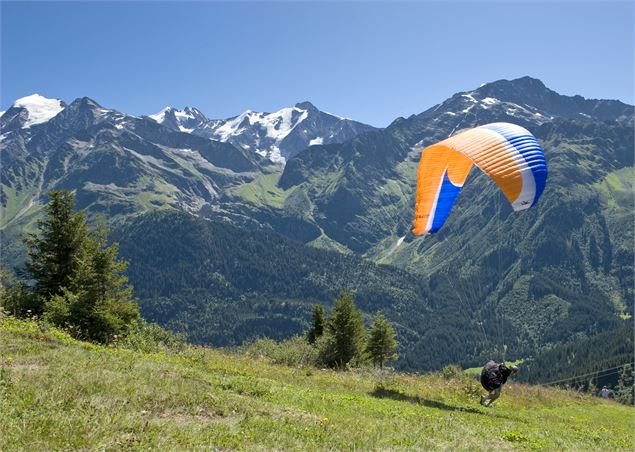 Aire de décollage parapente - Gilles Lansard