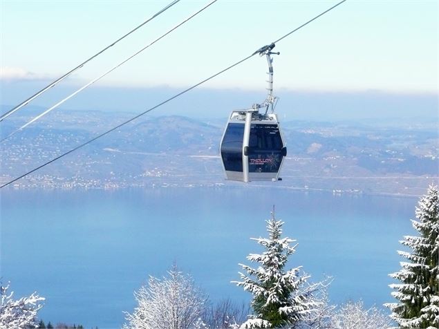La télécabine de Thollon les Mémises l'hiver - OTPEVA