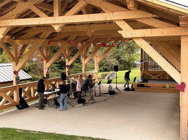 Grenette La Rivière Enverse_La Rivière-Enverse - Mairie La Rivière Enverse