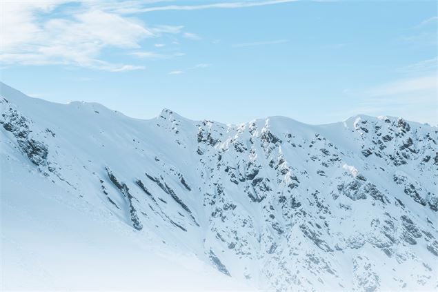 Vue depuis La Norma sur la Belle Plinier enneigée - OTHMV - G Lavila