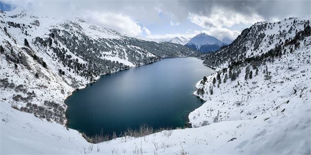 Barrage de plan d'amont sous la neige - OTHMV -  B Thomas