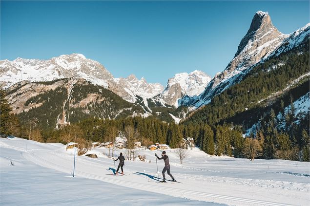 Skieurs nordiques vue Grande Casse - Pierre Guilbaud