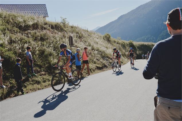 Aller cyclo : Montée des Glières - Faucigny Glières Tourisme