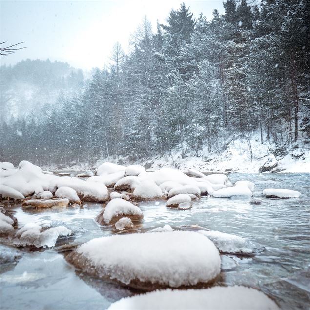 Rivière sous la neige - OTHMV -J Cathala