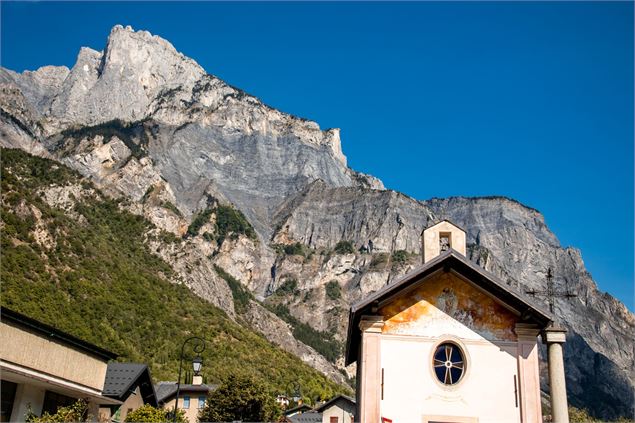 Vue sur la croix des têtes - OTICœurdemaurienne