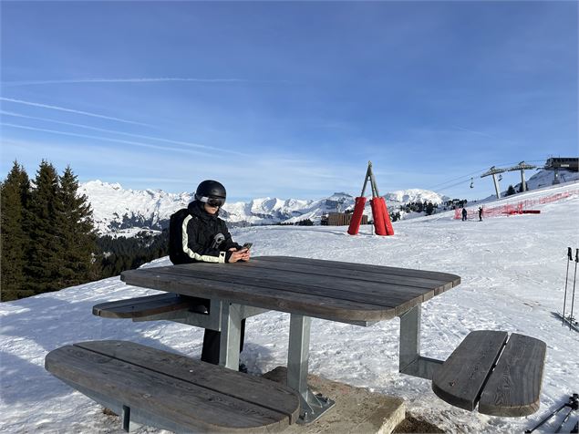 Aire de pique-nique sur les pistes de Morillon_Morillon - HGT
